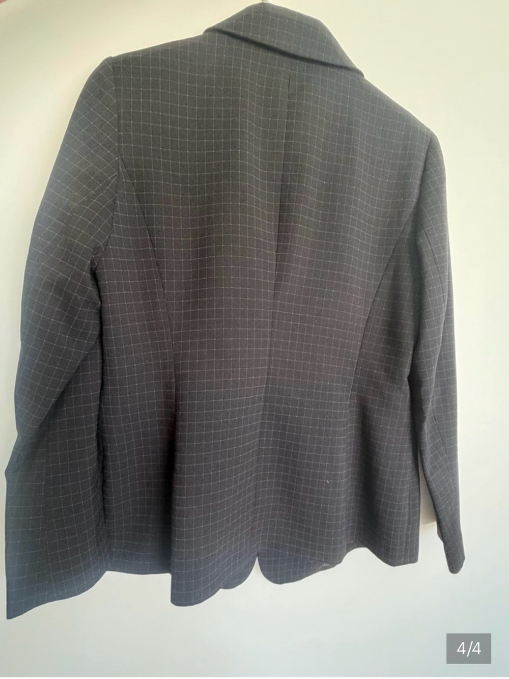 Classic Blazer - Picture 3 of 4